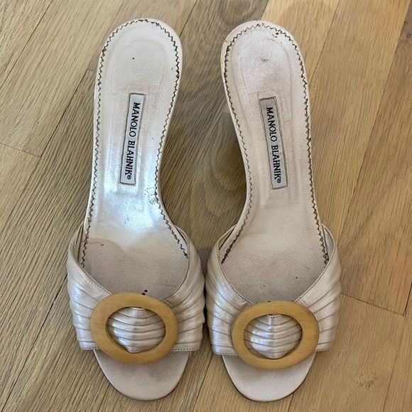 VINTAGE MANOLO BLAHNIK HEELS SIZE 40.5 - Picture 1 of 6